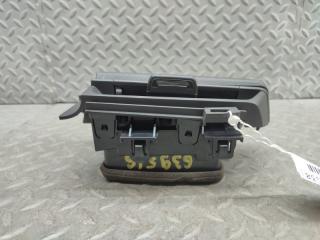 Дуйки правые передние NISSAN NOTE E13 HR12DE 687606XJ0A 4 ракурс
