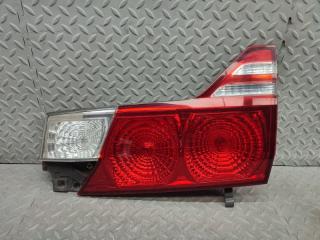 Вставка между стопов правая задняя TOYOTA ALPHARD MNH10 1MZ-FE 58-19 1 ракурс Вставка между стопов правая задняя TOYOTA ALPHARD MNH10 1MZ-FE 58-19 1 ракурс