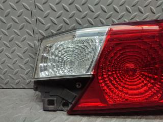 Вставка между стопов правая задняя TOYOTA ALPHARD MNH10 1MZ-FE 58-19 4 ракурс Вставка между стопов правая задняя TOYOTA ALPHARD MNH10 1MZ-FE 58-19 4 ракурс