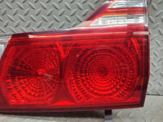 Вставка между стопов правая задняя TOYOTA ALPHARD MNH10 1MZ-FE 58-19 5 ракурс Вставка между стопов правая задняя TOYOTA ALPHARD MNH10 1MZ-FE 58-19 5 ракурс