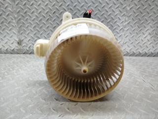 Мотор печки TOYOTA MARK X GRX133 2GR-FSE 272600-0325 4 ракурс Мотор печки TOYOTA MARK X GRX133 2GR-FSE 272600-0325 4 ракурс