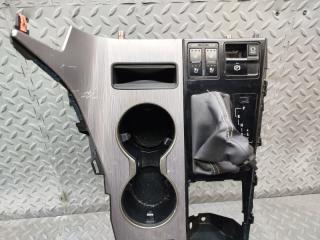 Консоль кпп LEXUS RX450H GYL25 58835-0E130 2 ракурс Консоль кпп LEXUS RX450H GYL25 58835-0E130 2 ракурс