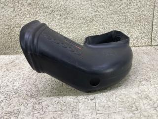 Воздуховод SUBARU FORESTER SG5 EJ202DXUAE A12SA01 4 ракурс Воздуховод SUBARU FORESTER SG5 EJ202DXUAE A12SA01 4 ракурс