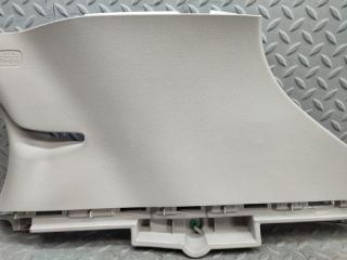Накладка на стойку кузова правая задняя HONDA WR-V DG5 L15D 84131-31X-X0 3 ракурс Накладка на стойку кузова правая задняя HONDA WR-V DG5 L15D 84131-31X-X0 3 ракурс