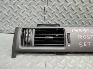 Накладка на торпеду левая HONDA STEPWGN RG1 K20A 77220-SLJ-01 2 ракурс
