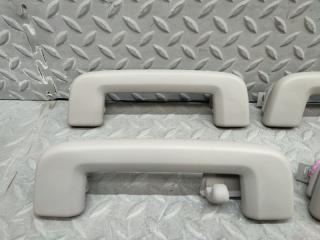 Ручка в салоне VOLVO XC70 BZ90 B6304T4 3 ракурс Ручка в салоне VOLVO XC70 BZ90 B6304T4 3 ракурс