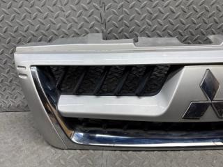 Решетка радиатора MITSUBISHI PAJERO V73W 6G72 MN117713 2 ракурс