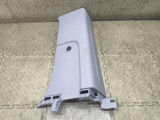 Накладка на стойку кузова правая задняя HONDA STEPWGN RK5 R20A 84131-SZW-0030-20 1 ракурс