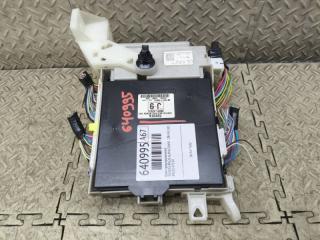 Блок предохранителей TOYOTA PRIUS ALPHA ZVW41 2ZR-FXE 89221-47210 3 ракурс
