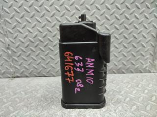 Фильтр паров топлива TOYOTA ISIS ANM10 1AZ-FSE 77704-42040 2 ракурс Фильтр паров топлива TOYOTA ISIS ANM10 1AZ-FSE 77704-42040 2 ракурс