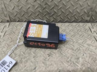 Блок управления дверьми TOYOTA PRIUS ALPHA ZVW41 2ZR-FXE 89740-47090 3 ракурс