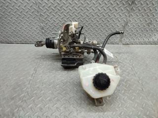 Главный тормозной цилиндр TOYOTA PRIUS ZVW30 2ZR-FXE 47270-47130 1 ракурс