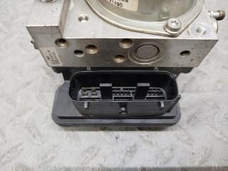Блок abs NISSAN SERENA HFC26 MR20DD TD8405 3 ракурс