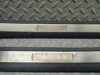 Накладка на порог задняя TOYOTA MARK II JZX100 1JZ-GE VVT-I 67915-22080 3 ракурс