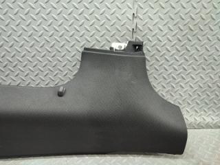 Накладка на стойку кузова левая задняя AUDI TT 8J 8J8867287 2 ракурс Накладка на стойку кузова левая задняя AUDI TT 8J 8J8867287 2 ракурс