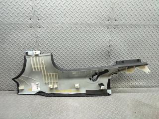 Накладка на стойку кузова левая задняя AUDI TT 8J 8J8867287 4 ракурс Накладка на стойку кузова левая задняя AUDI TT 8J 8J8867287 4 ракурс