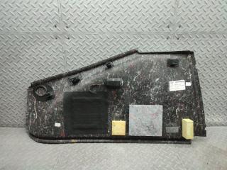 Обшивка багажника правая задняя AUDI TT 8J 8J8863880 5 ракурс Обшивка багажника правая задняя AUDI TT 8J 8J8863880 5 ракурс