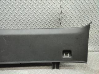 Накладка замка багажника AUDI TT 8J 8J8863471A 3 ракурс