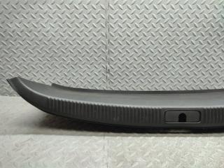 Накладка замка багажника AUDI TT 8J 8J8863471A 5 ракурс