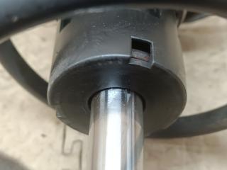 Стойка правая передняя AUDI A1 8X1 CAX 6R0413031K 3 ракурс Стойка правая передняя AUDI A1 8X1 CAX 6R0413031K 3 ракурс