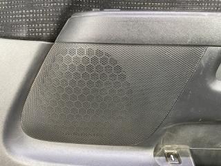 Обшивка дверей HONDA CR-V RD7 K24A VTEC 83500-S9A-J010-22 5 ракурс