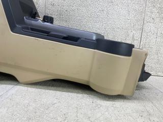 Бардачок между сиденьями LAND ROVER DISCOVERY L319 406PN FJI500031, FJV500172 4 ракурс Бардачок между сиденьями LAND ROVER DISCOVERY L319 406PN FJI500031, FJV500172 4 ракурс