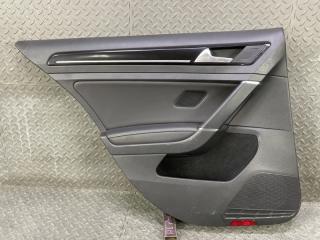 Обшивка дверей левая задняя VOLKSWAGEN GOLF 5G5 CHP 5G4867487A 1 ракурс