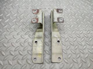 Петля капота NISSAN OTTI H92W 2 ракурс Петля капота NISSAN OTTI H92W 2 ракурс