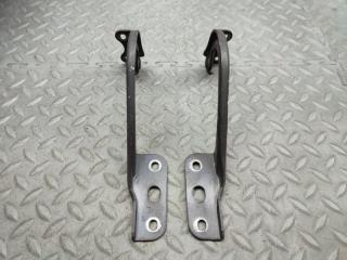 Петля капота SUZUKI MR WAGON MF22S 1 ракурс