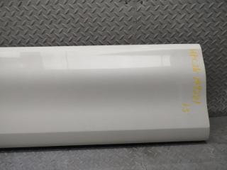 Накладка на дверь правая задняя NISSAN SERENA HFC26 MR20DD 76856 1VF0A 3 ракурс