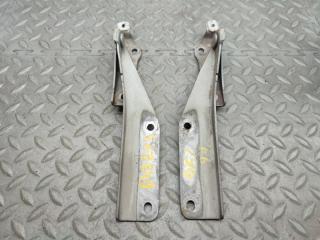 Петля капота SUBARU IMPREZA GF1 1 ракурс