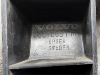 Крепеж бампера правый задний VOLVO XC70 BZ90 B6304T4 30678651 4 ракурс