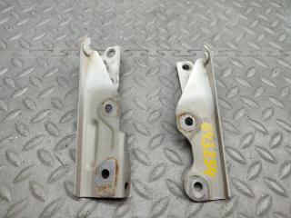 Петля капота MITSUBISHI MINICA H42A 1 ракурс