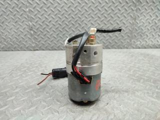 Вакуумный насос тормозной системы PORSCHE BOXSTER 986 M96.20 0265410038 4 ракурс