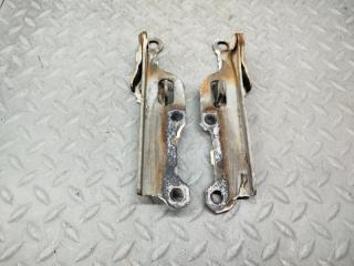 Петля капота NISSAN BLUEBIRD EU12 SR18DI 1 ракурс Петля капота NISSAN BLUEBIRD EU12 SR18DI 1 ракурс