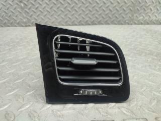 Дуйки правые передние VOLKSWAGEN GOLF 5G5 CHP 5G2819710 1 ракурс