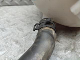 Бачок расширительный AUDI A3 8VS CXS 8K0010571 5 ракурс Бачок расширительный AUDI A3 8VS CXS 8K0010571 5 ракурс