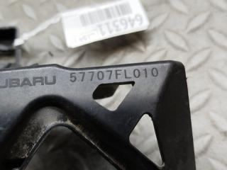 Крепление фары левое переднее SUBARU IMPREZA GT7 FB20CSZHJA 57707FL010 5 ракурс