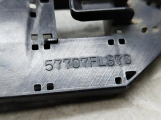Крепеж бампера левый задний SUBARU IMPREZA GT7 FB20CSZHJA 57707FL370 5 ракурс