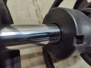 Стойка правая передняя AUDI A1 8X1 CAXA 6R0413031K 3 ракурс Стойка правая передняя AUDI A1 8X1 CAXA 6R0413031K 3 ракурс