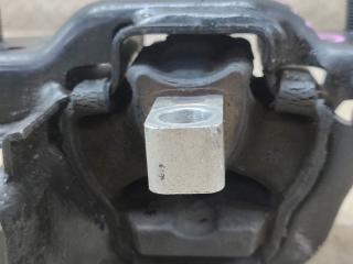 Подушка двигателя левая передняя AUDI A1 8X1 CAXA 6R0199555D 5 ракурс Подушка двигателя левая передняя AUDI A1 8X1 CAXA 6R0199555D 5 ракурс