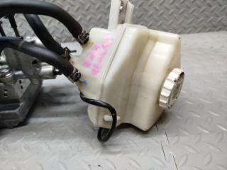 Главный тормозной цилиндр TOYOTA PRIUS ZVW30 2ZR-FXE 47210-47290 4 ракурс