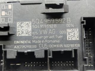 Блок комфорта правый передний VOLKSWAGEN GOLF 5G5 CHP 5Q4959592B 4 ракурс