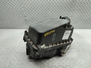 Корпус воздушного фильтра TOYOTA ISIS ZGM10 17705-37150 1 ракурс Корпус воздушного фильтра TOYOTA ISIS ZGM10 17705-37150 1 ракурс