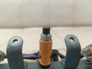 Топливная рейка SUZUKI ALTO HA25V K6A 035053002 4 ракурс