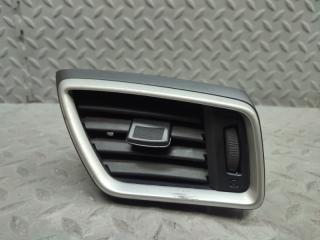 Дуйки правые передние NISSAN X-TRAIL NT32 MR20DD 687604BA0A 1 ракурс