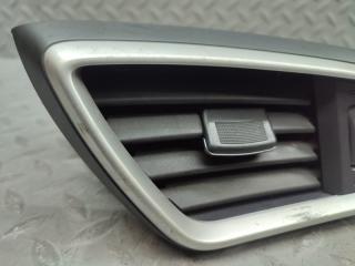 Дуйки правые передние NISSAN X-TRAIL NT32 MR20DD 687604BA0A 3 ракурс