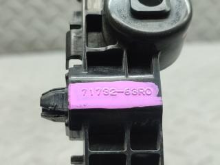 Крепеж бампера левый передний SUZUKI WAGON R MH55S R06A 71732-63R0 4 ракурс