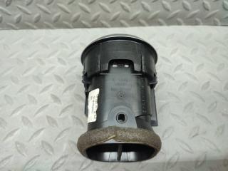 Дуйки правые передние AUDI TT 8J BWA 8J0820901 4 ракурс