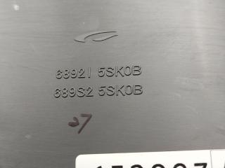 Пластик салона NISSAN LEAF ZE1 EM57 689215SK0B, 689205SK0B 4 ракурс